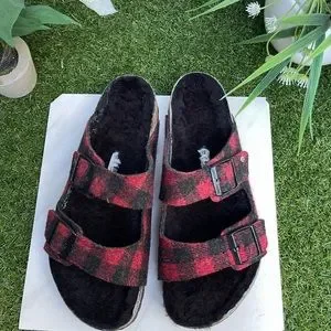 BIRKENSTOCK Arizona Wool Felt Plaid Red black shearling fur sandals size 44 Arizona Shearling Wool in Color Plaid Red | BIRKENSTOCK US main image 4